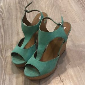 Turquoise Heel